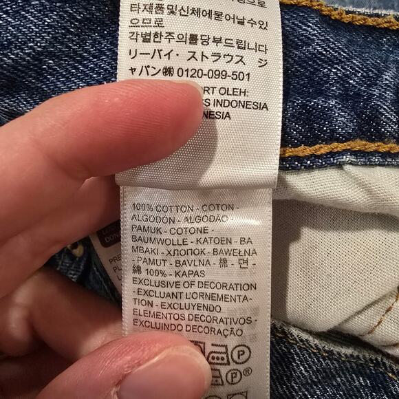 Women's Levi's Button Fly "501" Cut Off Denim Jean Shorts | Size 30 - Picture 11 of 11